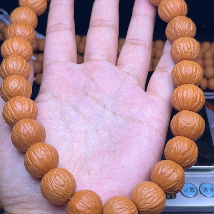 猴头核桃吊坠18聚宝盆手持，坠大圣