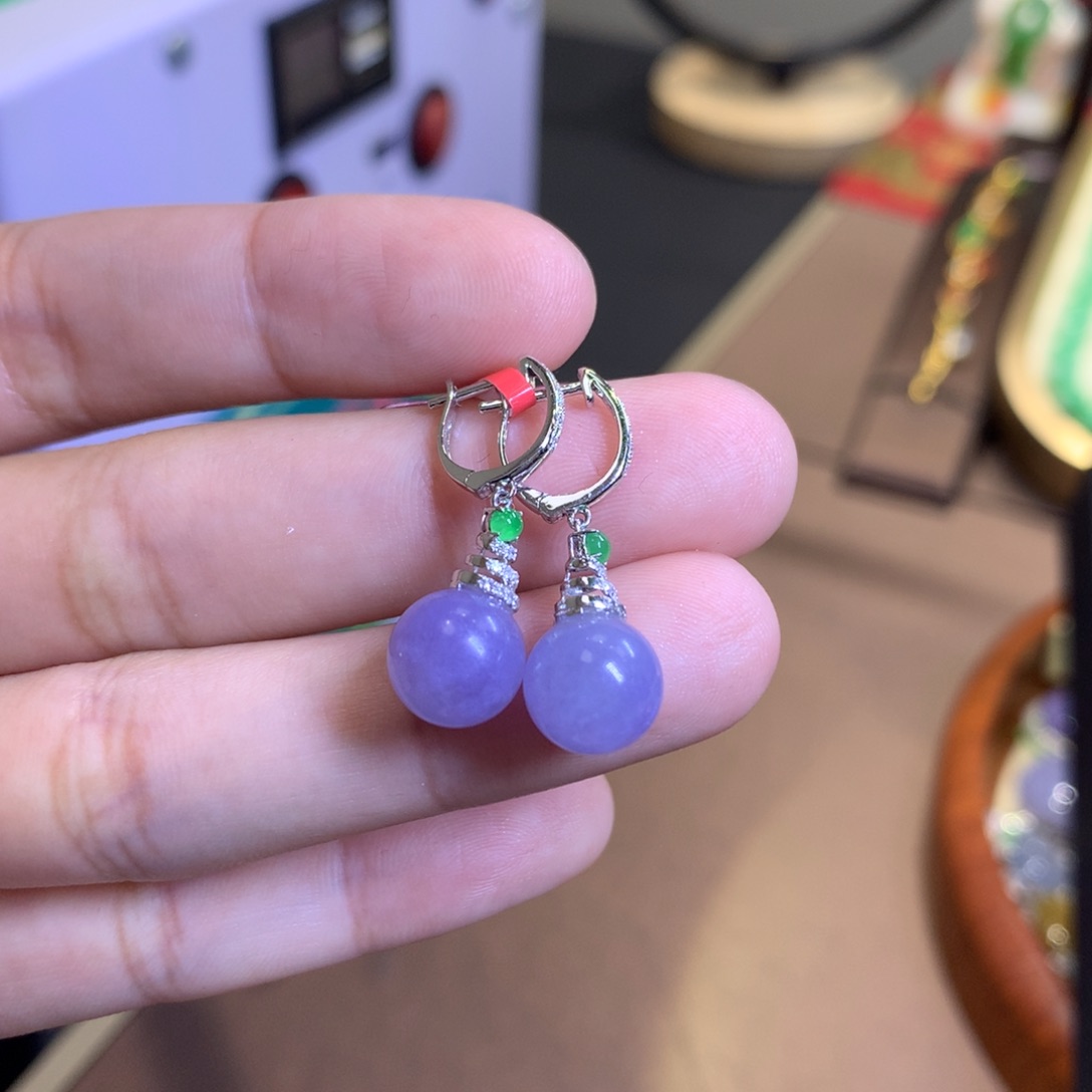 翡翠18K金镶嵌颈饰翡翠