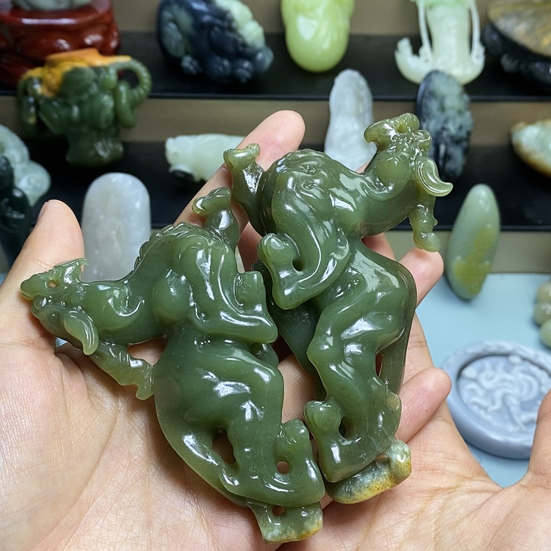 颈饰未镶嵌和田玉