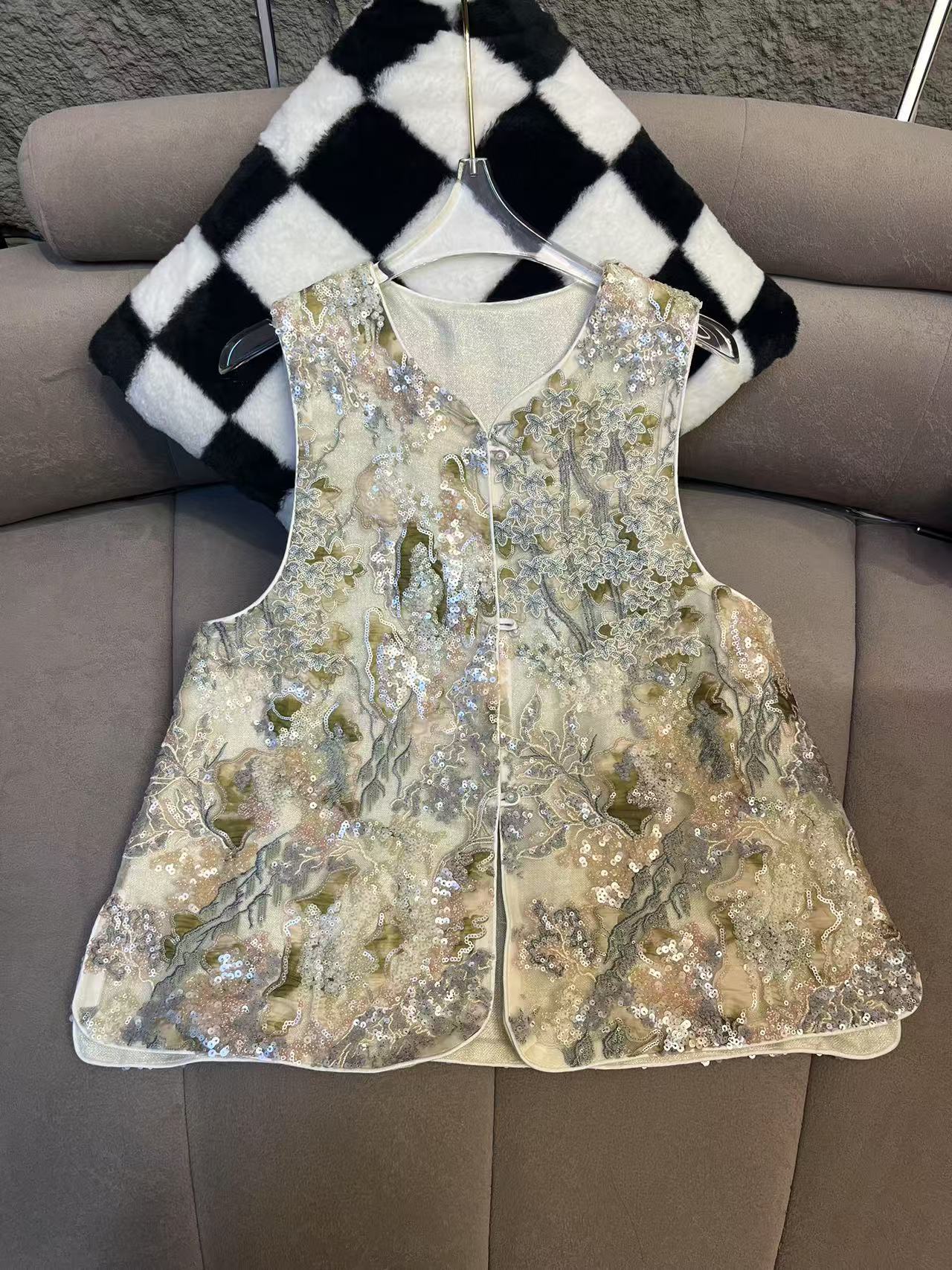 2025新中式国风高贵时尚财气质复古网红马甲2593