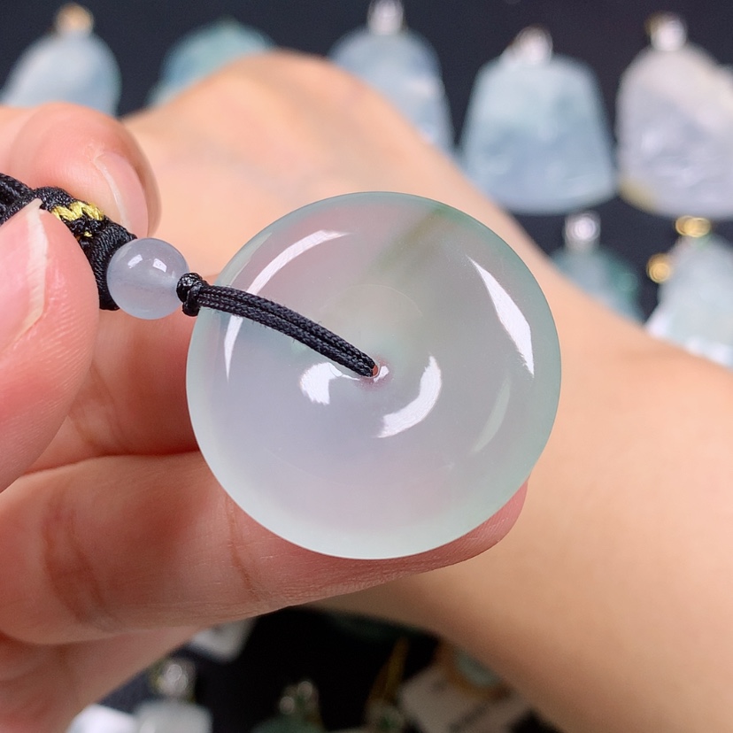 【闪购商品】翡翠未镶嵌颈饰扣子