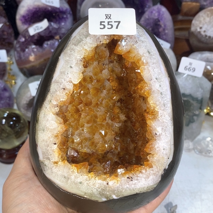 未镶嵌水晶大型摆件（非配饰）