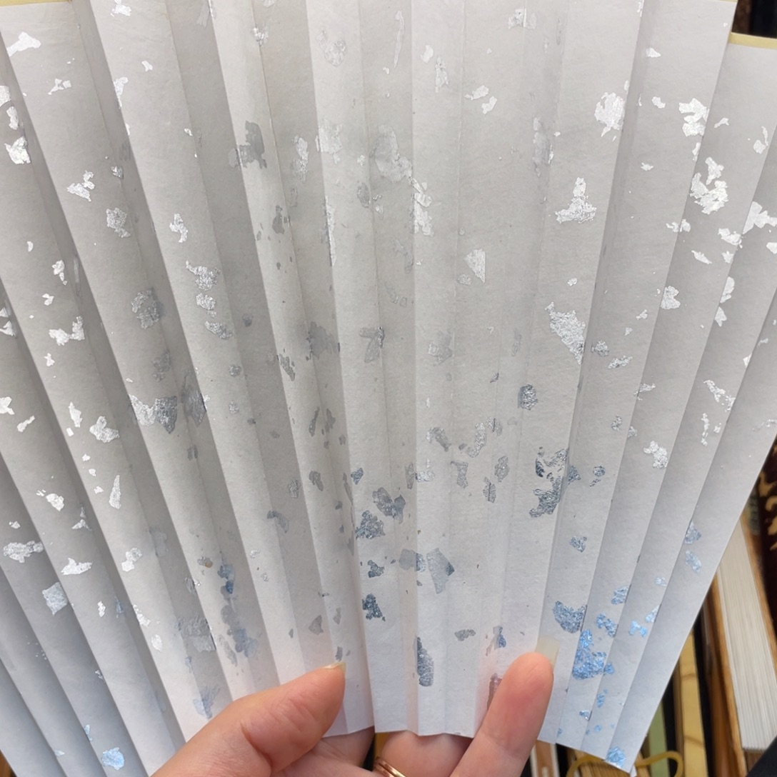 青***徒扇子如礼物 我一下