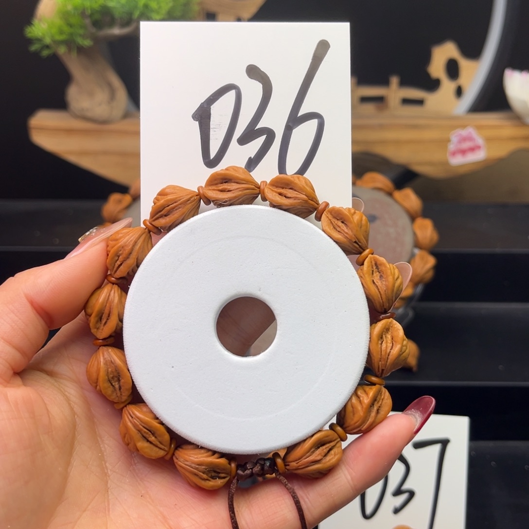 桃核手串亮13生命之源