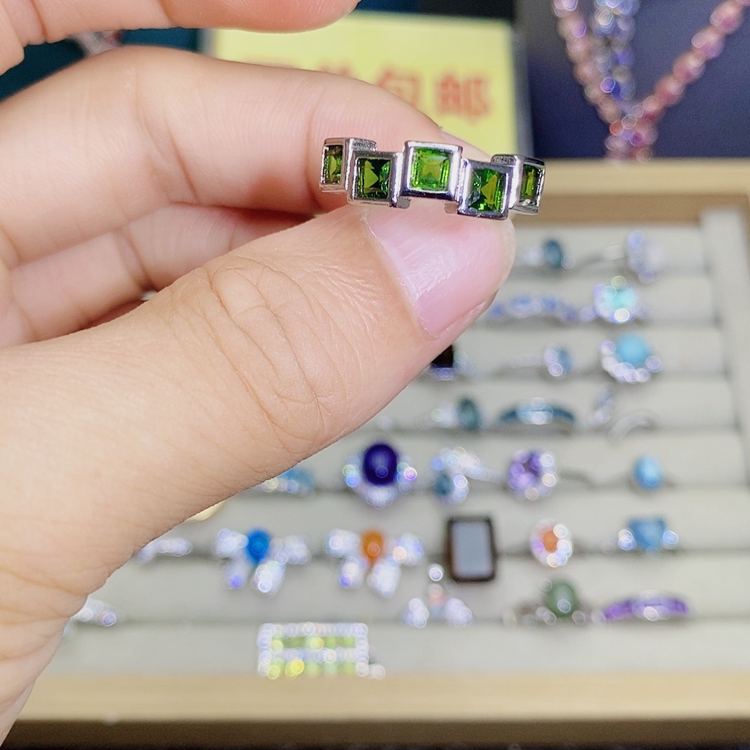 戒指透辉石未镶嵌