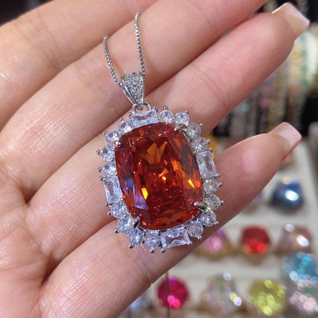 66锆石（处理）吊坠