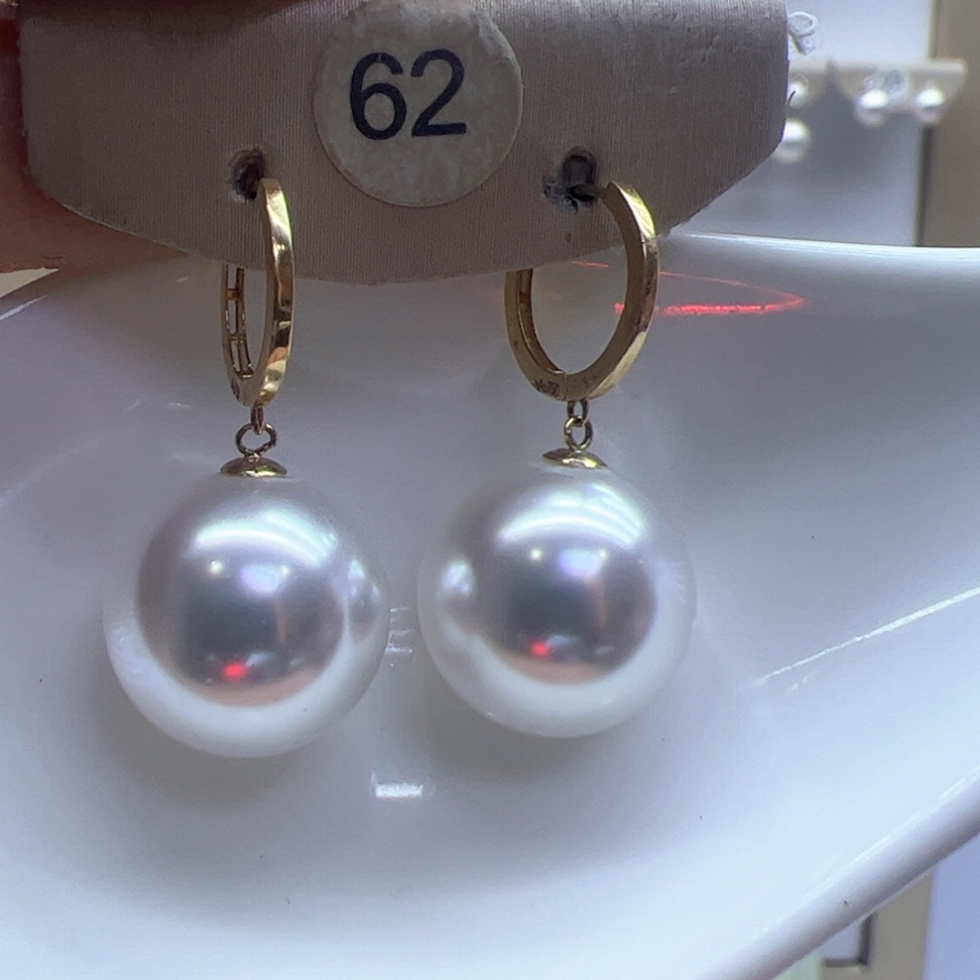 淡水珍珠耳饰18K金镶嵌