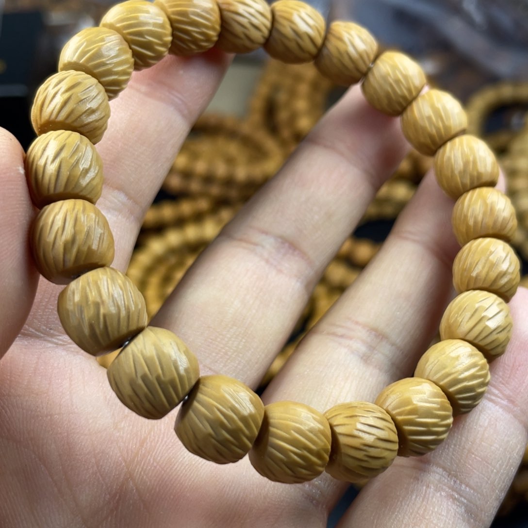 猴头核桃吊坠嗯、