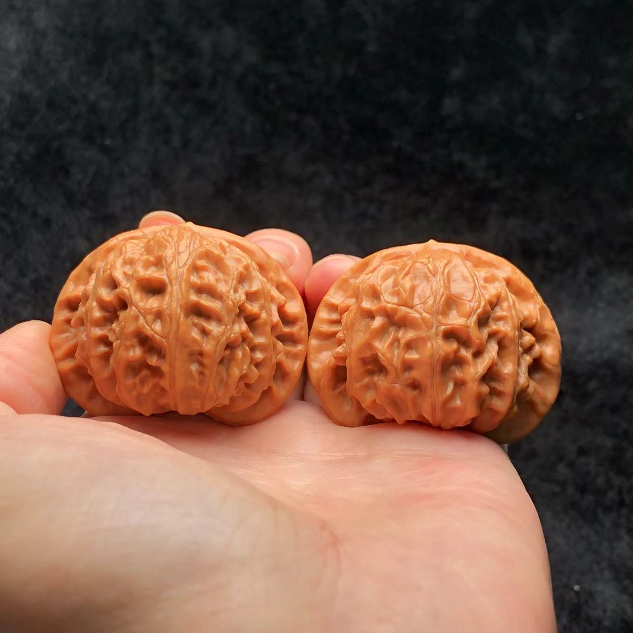 40以上打底玉玺狮子头对核桃文玩核桃