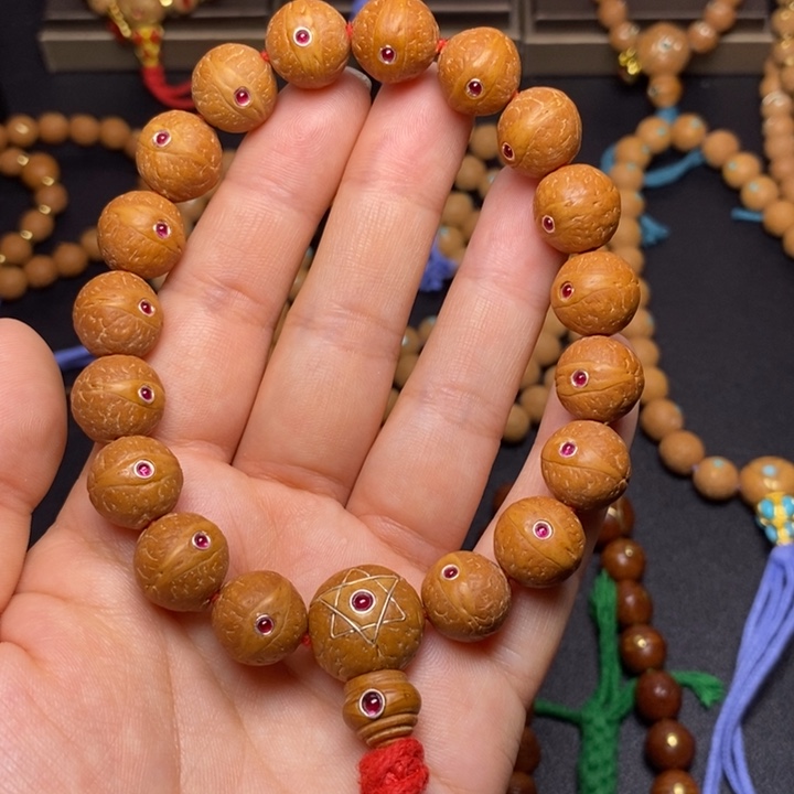 手串凤眼菩提红眼13+手串