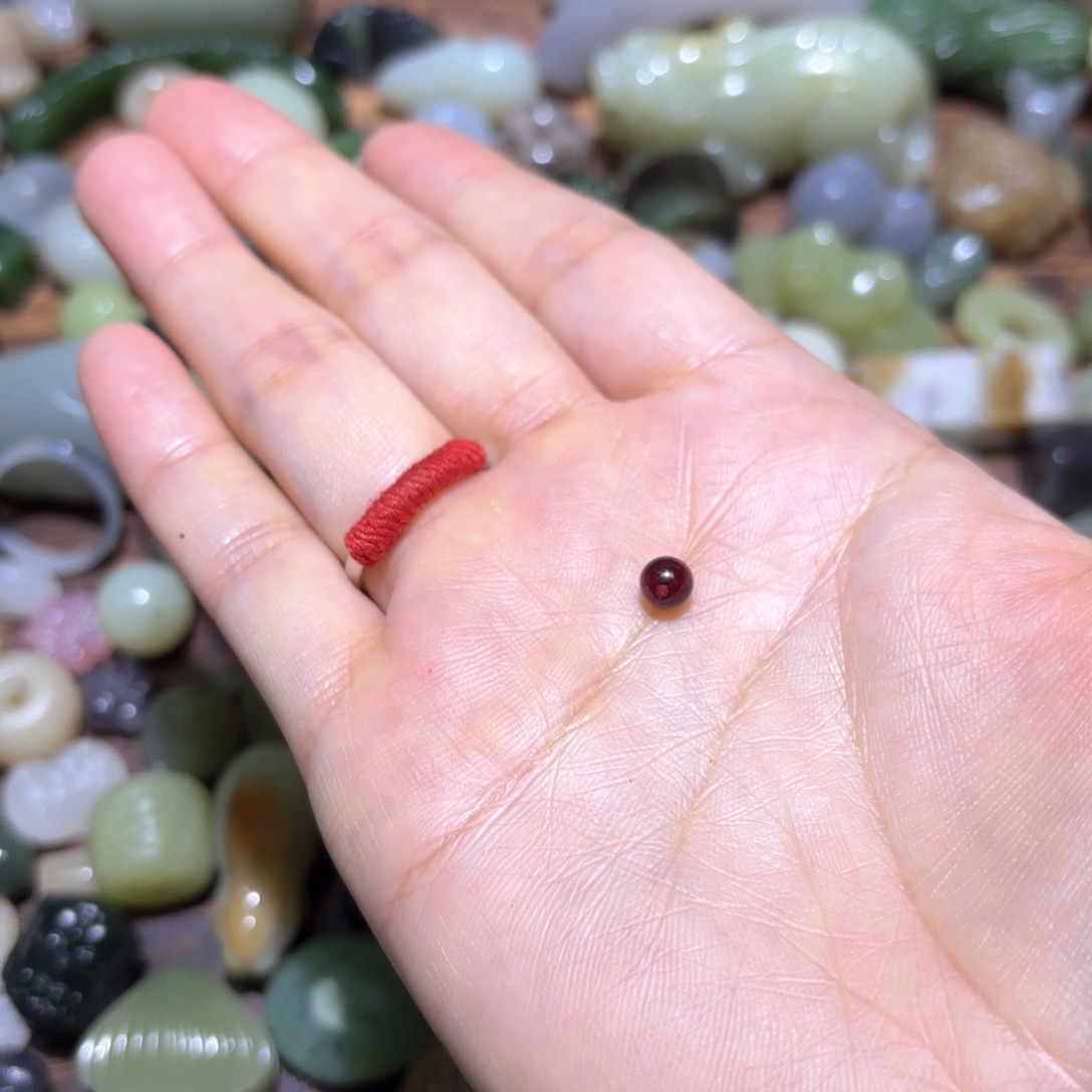 迷***香和田玉未镶嵌珠宝半成品