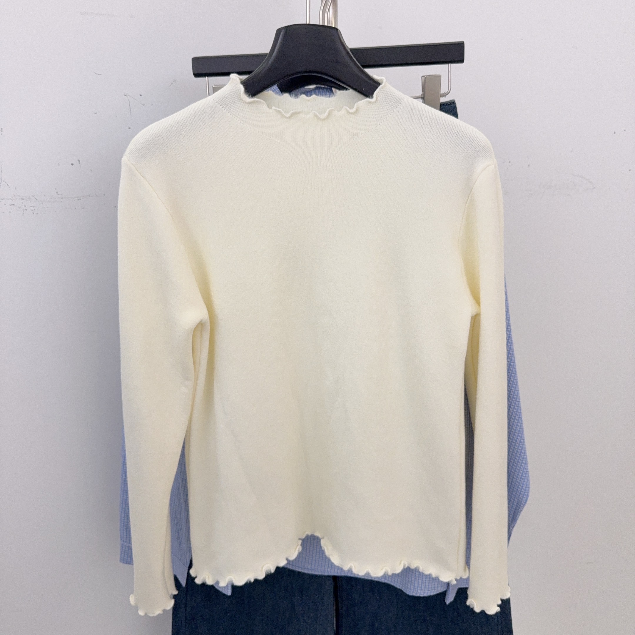 【株洲华丽珊珊女装】冬季新款加绒加厚木耳边百搭时尚秋冬打底衫