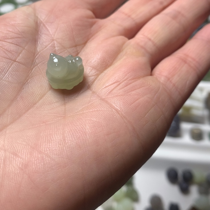 和田玉（糖玉）未镶嵌珠宝奇石