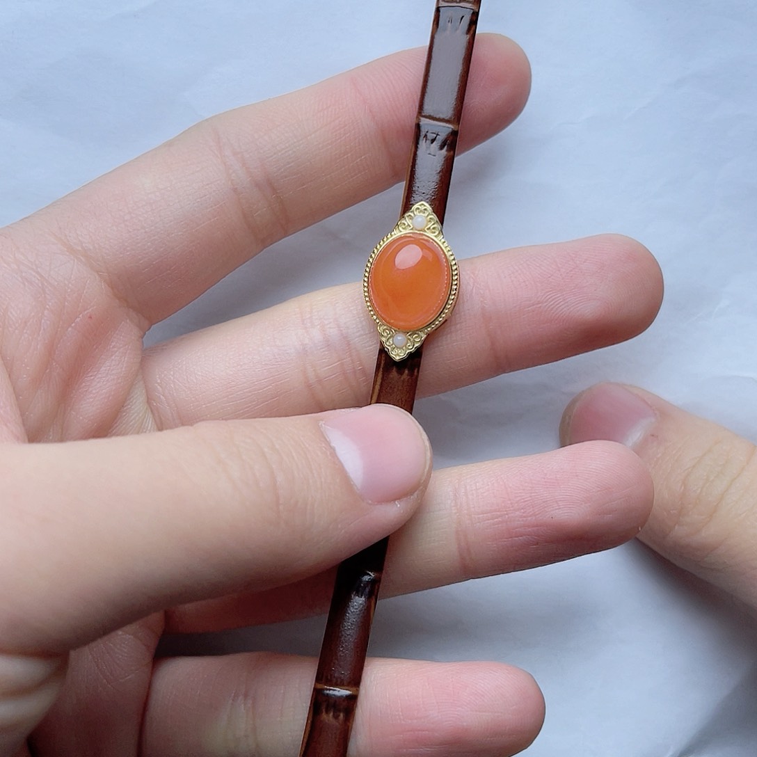 南红玛瑙手串。k k银S925镶嵌