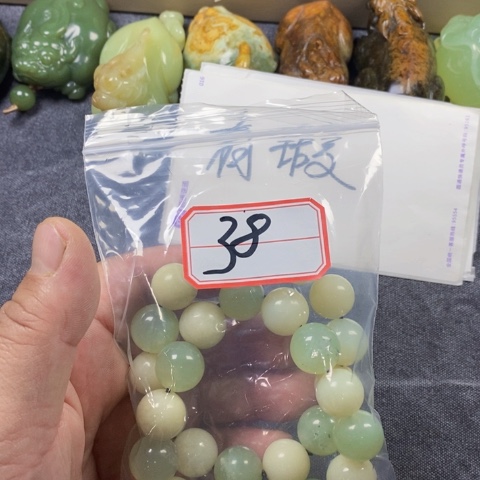 未镶嵌蛇纹石玉手链