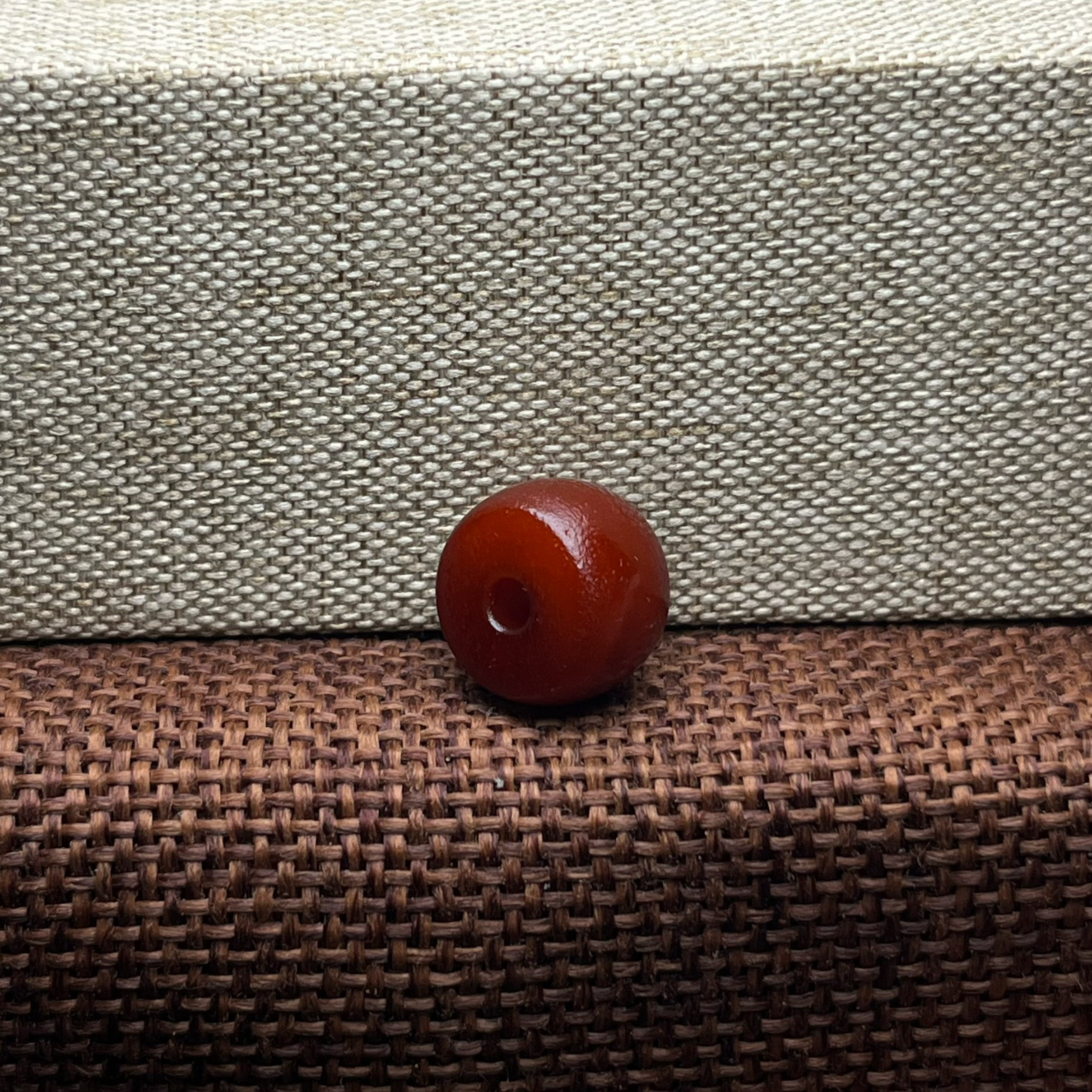 编号12.11橘红皮老蜜蜡墩子扣子老蜜蜡珠子尺寸13.1×8.9毫米