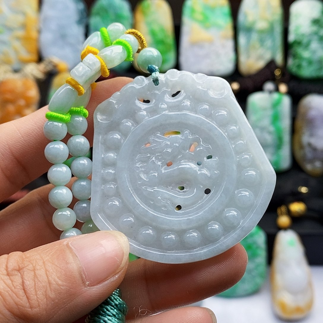 颈饰未镶嵌翡翠翡翠A货一物一证