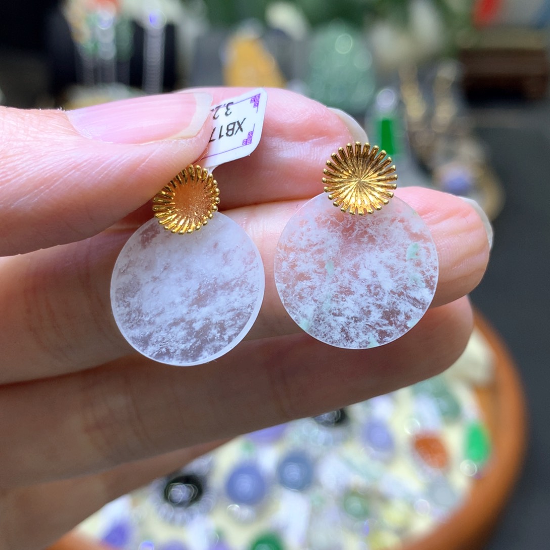 翡翠18K金镶嵌颈饰翡翠吊坠项链