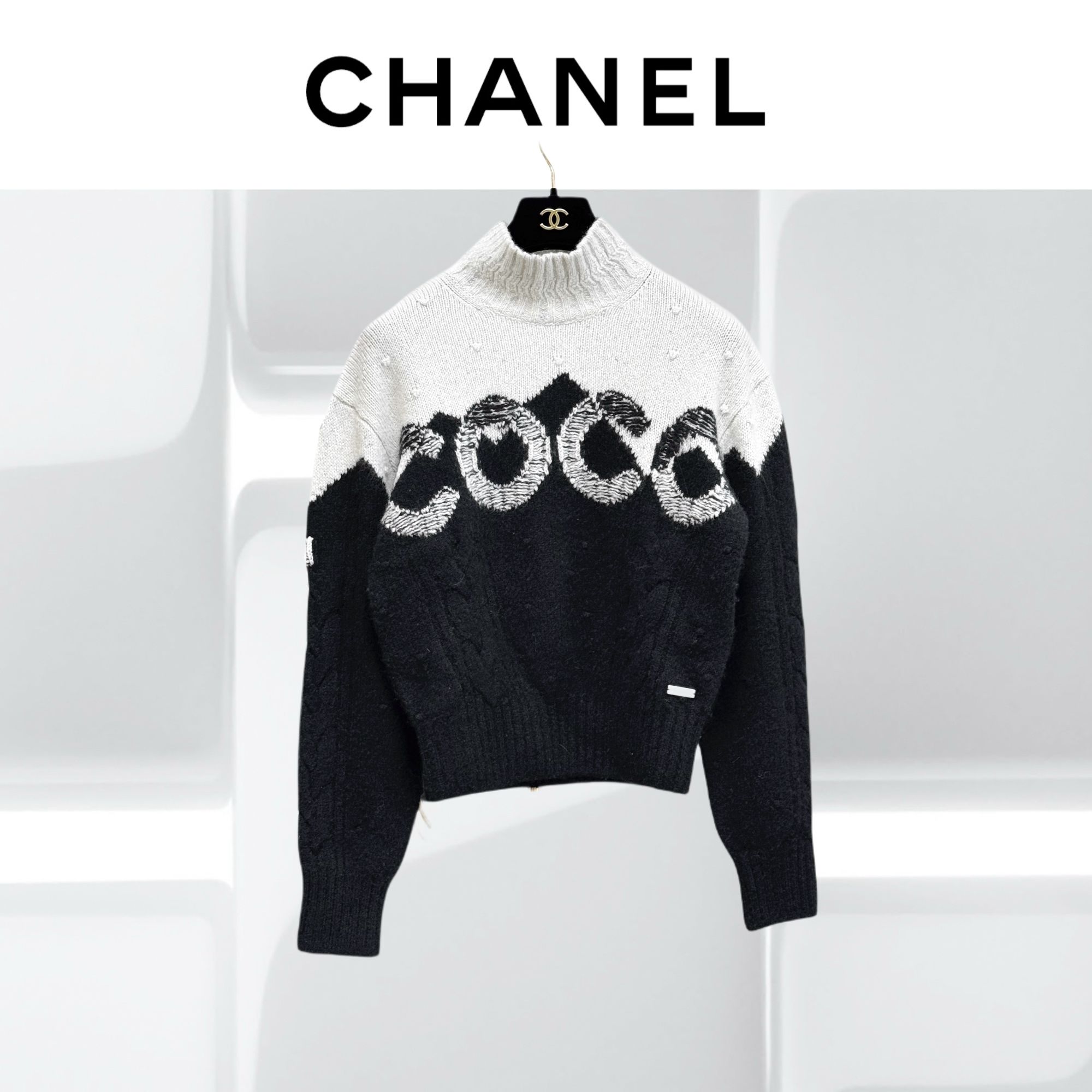 99新 Chanel/香奈儿 34码21N滑雪系列爆款黑白字母羊绒毛衣