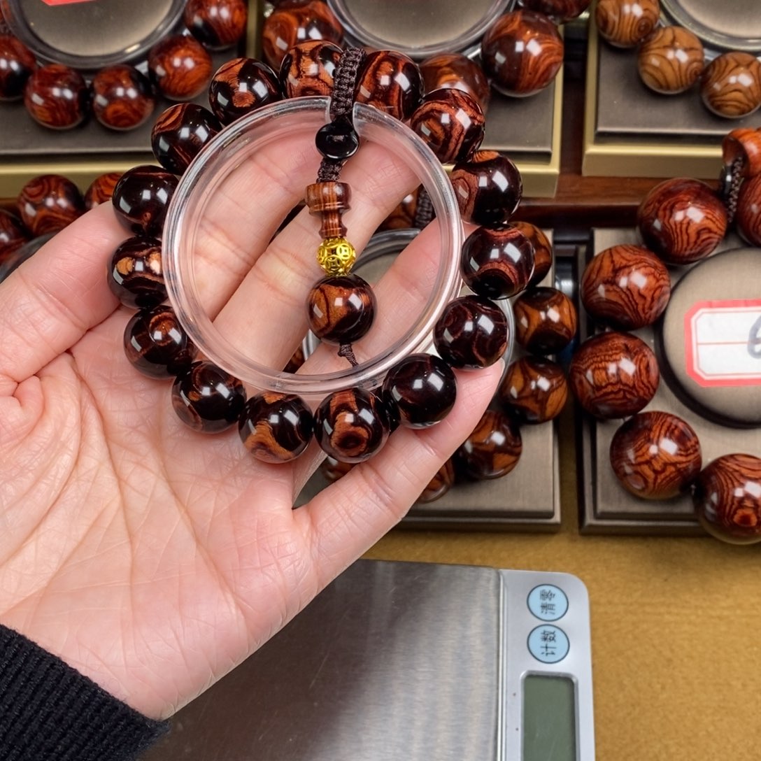 天***人黄花梨/降香黄檀木质