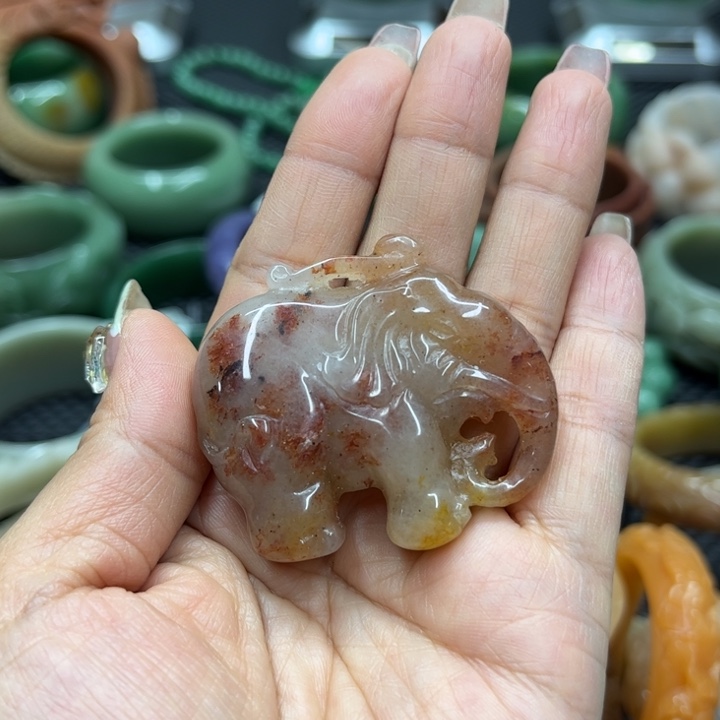 石英质玉手镯未镶嵌