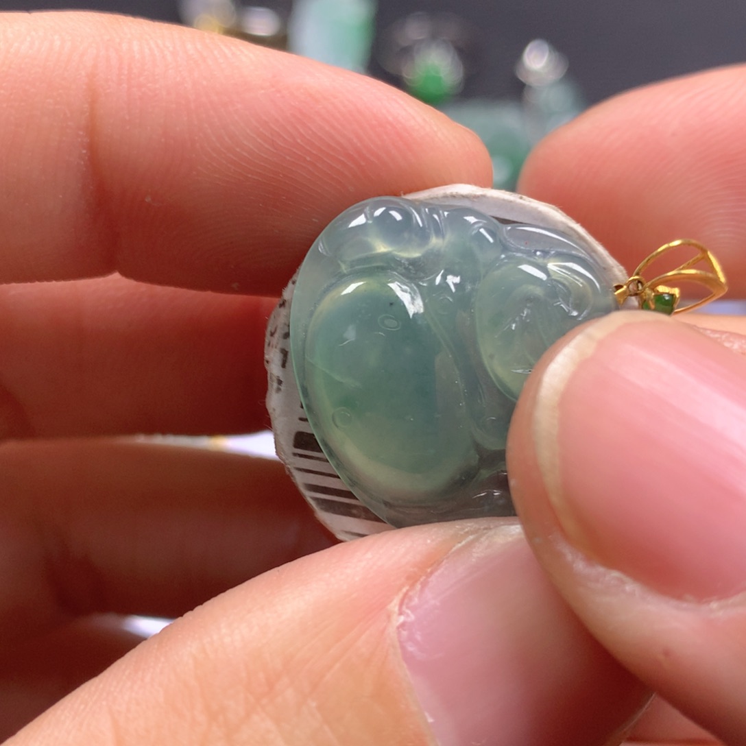 【闪购商品】翡翠颈饰18K金镶嵌翡翠