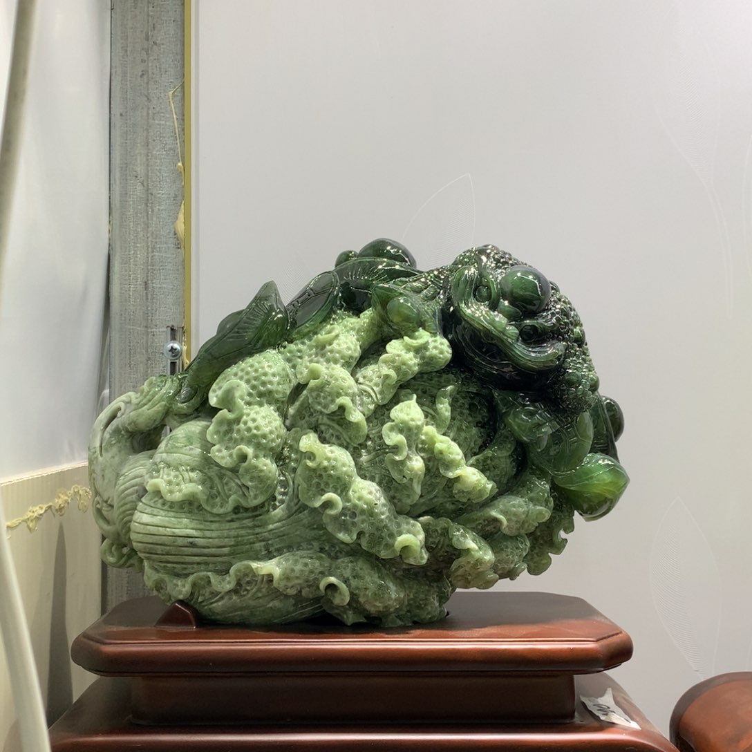 蛇纹石玉（覆膜）珠宝奇石未镶嵌