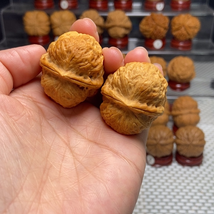 文玩核桃把件7卧莲金蟾