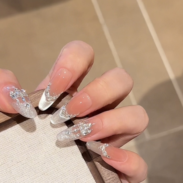 浪漫城堡】逗逗家-法式美甲锆石镶钻轻奢显白气质甲片可拆卸穿戴甲