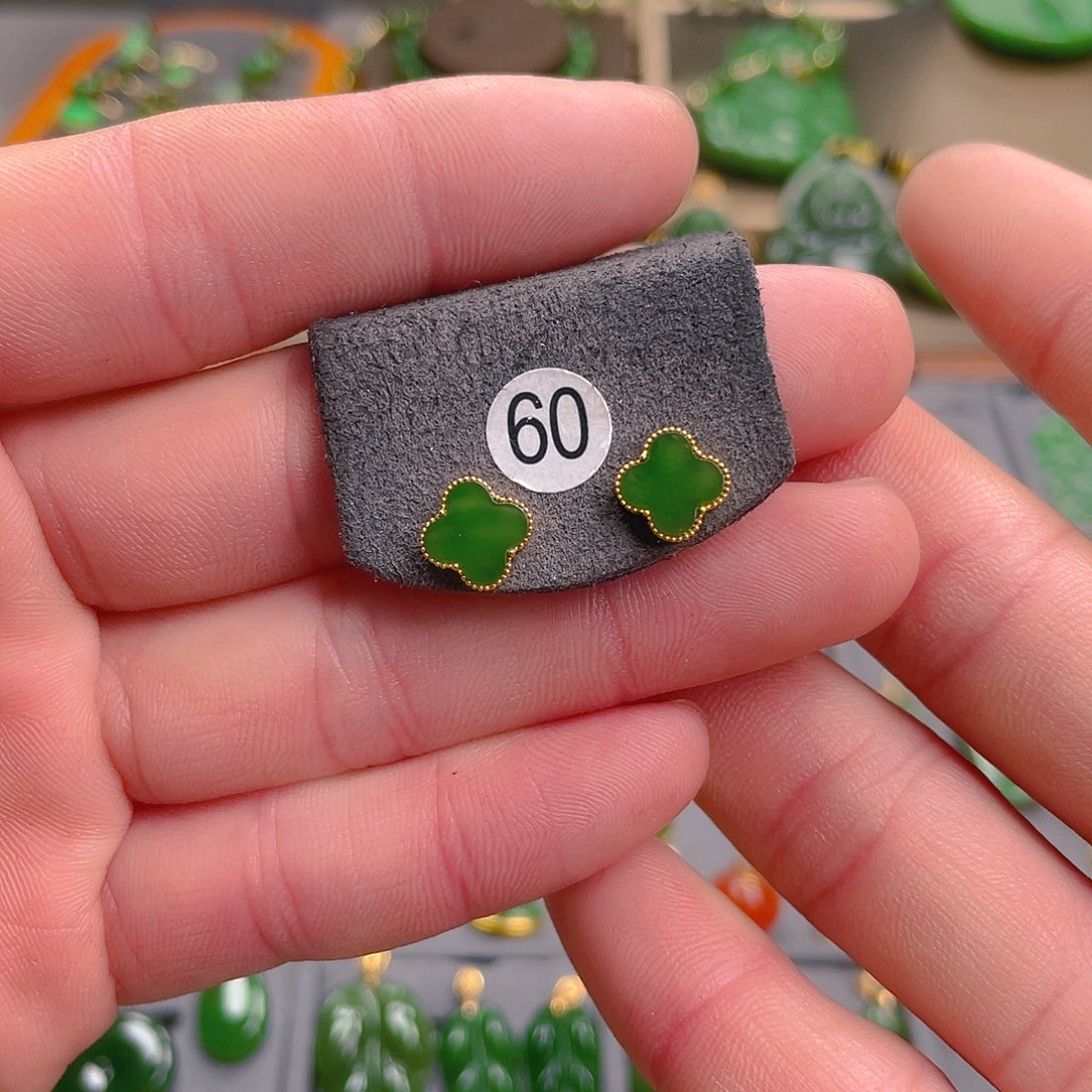 和田玉（碧玉）耳饰18K金镶嵌60