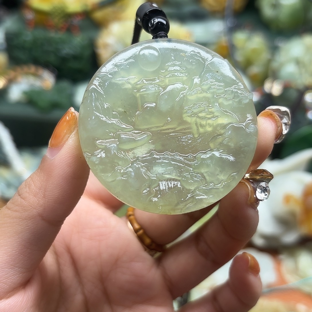 蛇纹石玉未镶嵌吊坠
