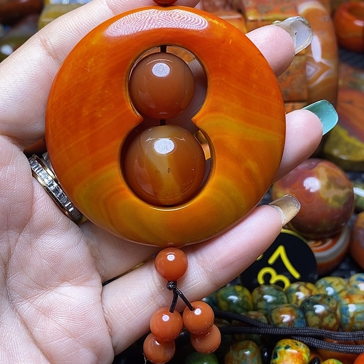 石***转玛瑙/玉髓未镶嵌颈饰