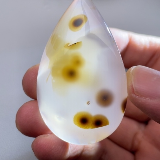 玛瑙/玉髓颈饰未镶嵌村*