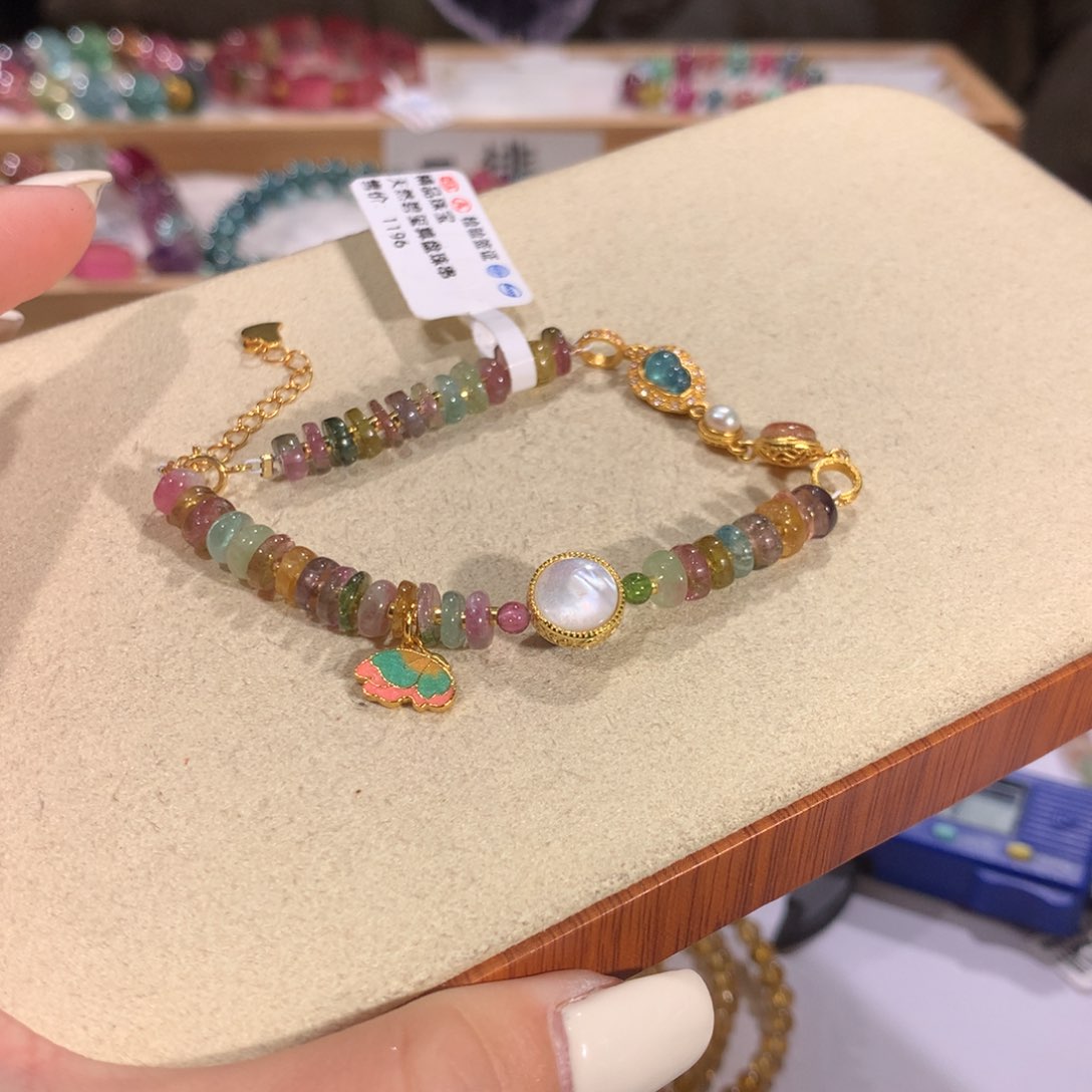 碧玺多样性发货一件未镶嵌