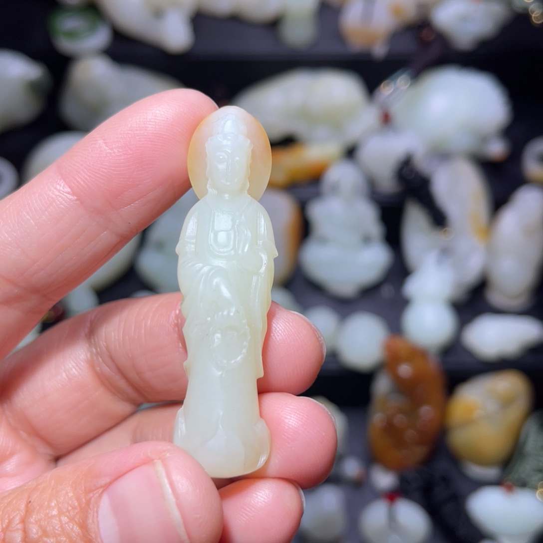 和田玉颈饰未镶嵌