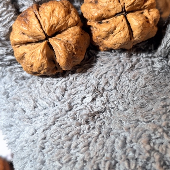 文玩核桃吊坠滇西85