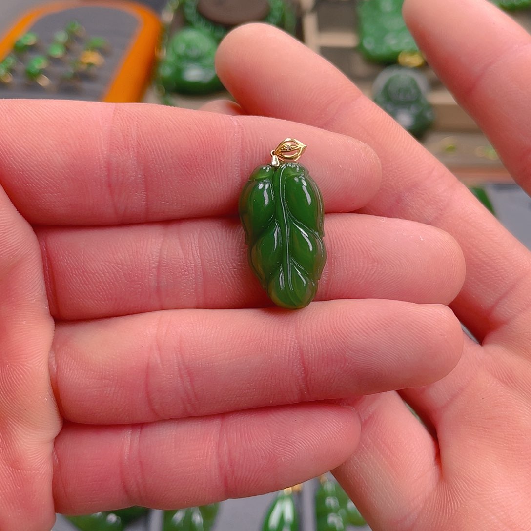 和田玉（碧玉）吊坠(不含链)18K金镶嵌498