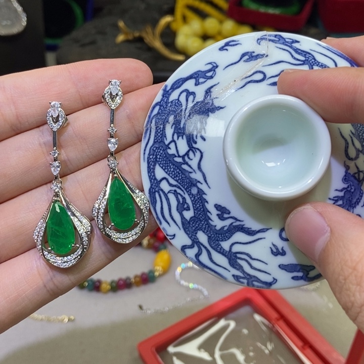 瓷片哈哈哈哈哈哈哈哈哈哈