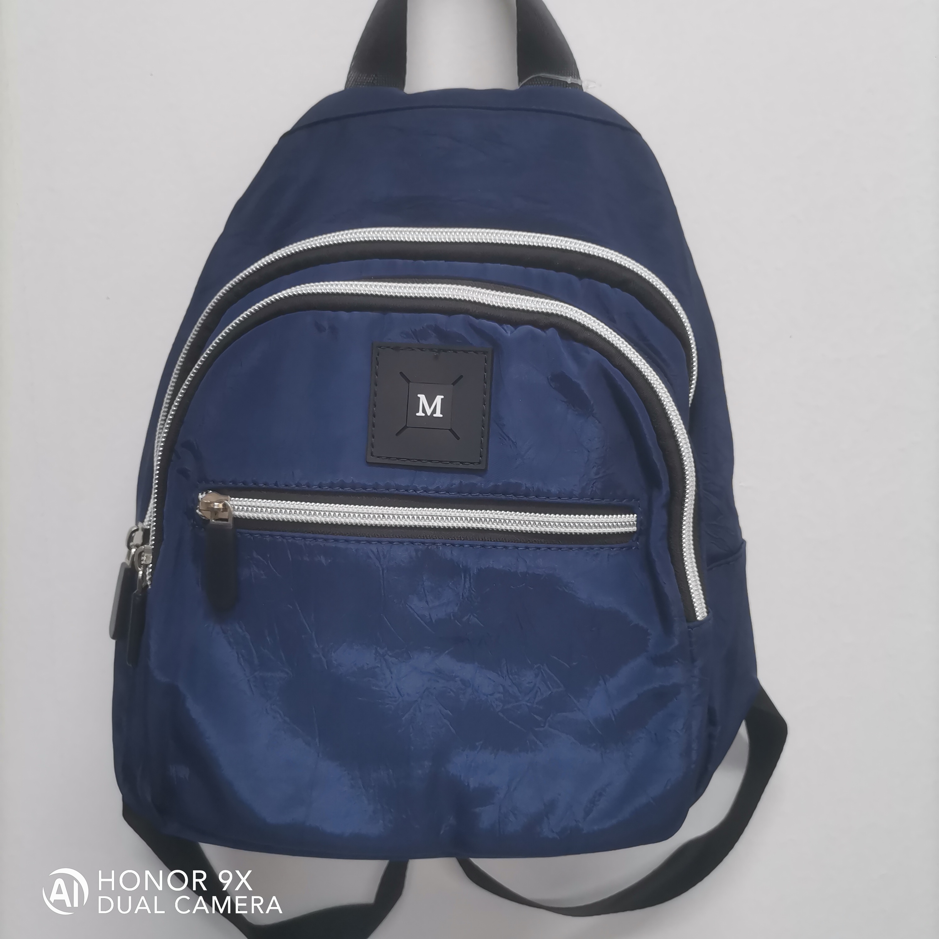 经典时尚双肩包8317-2