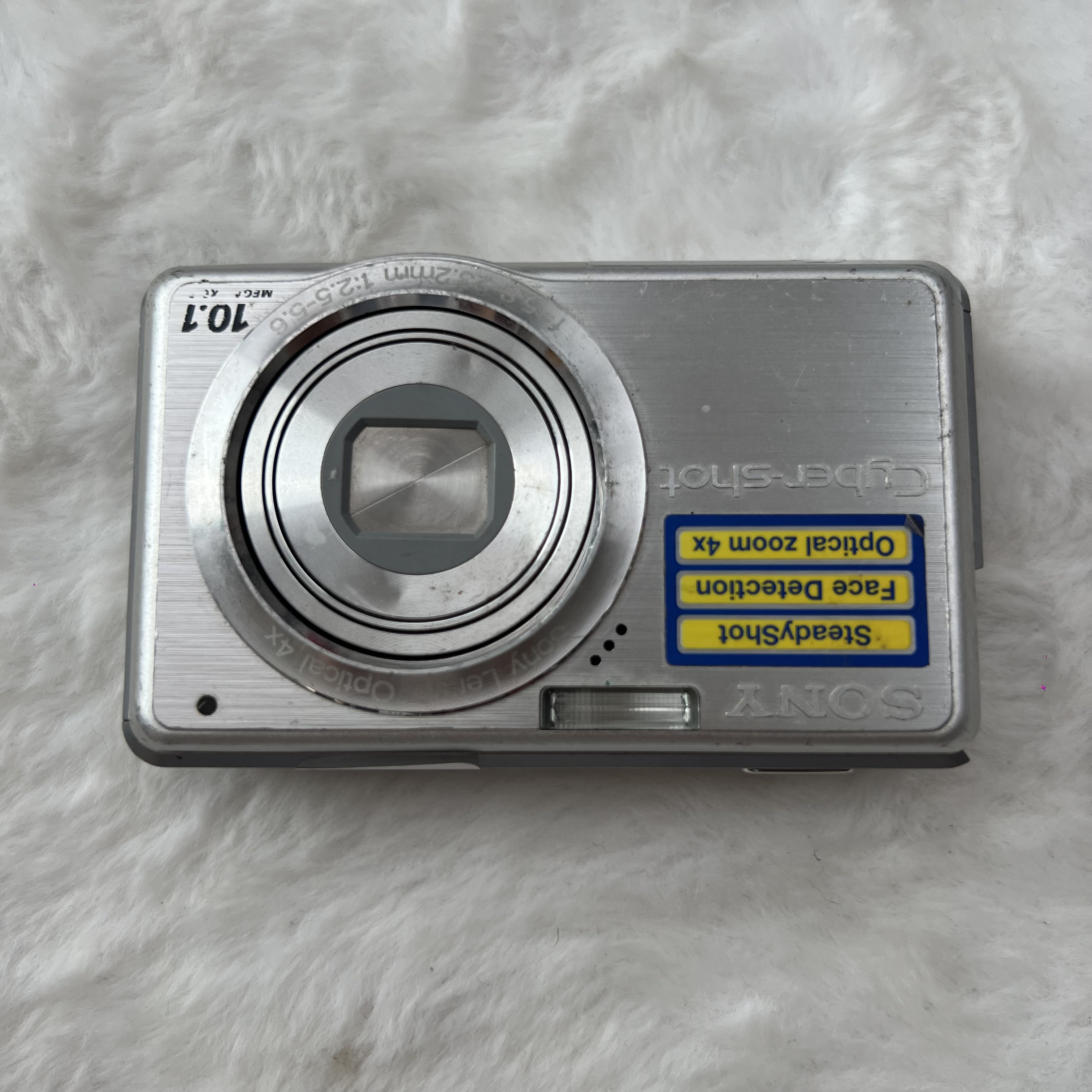 9新 Sony/索尼 S950银色福利机1010w像素复古白皮出片