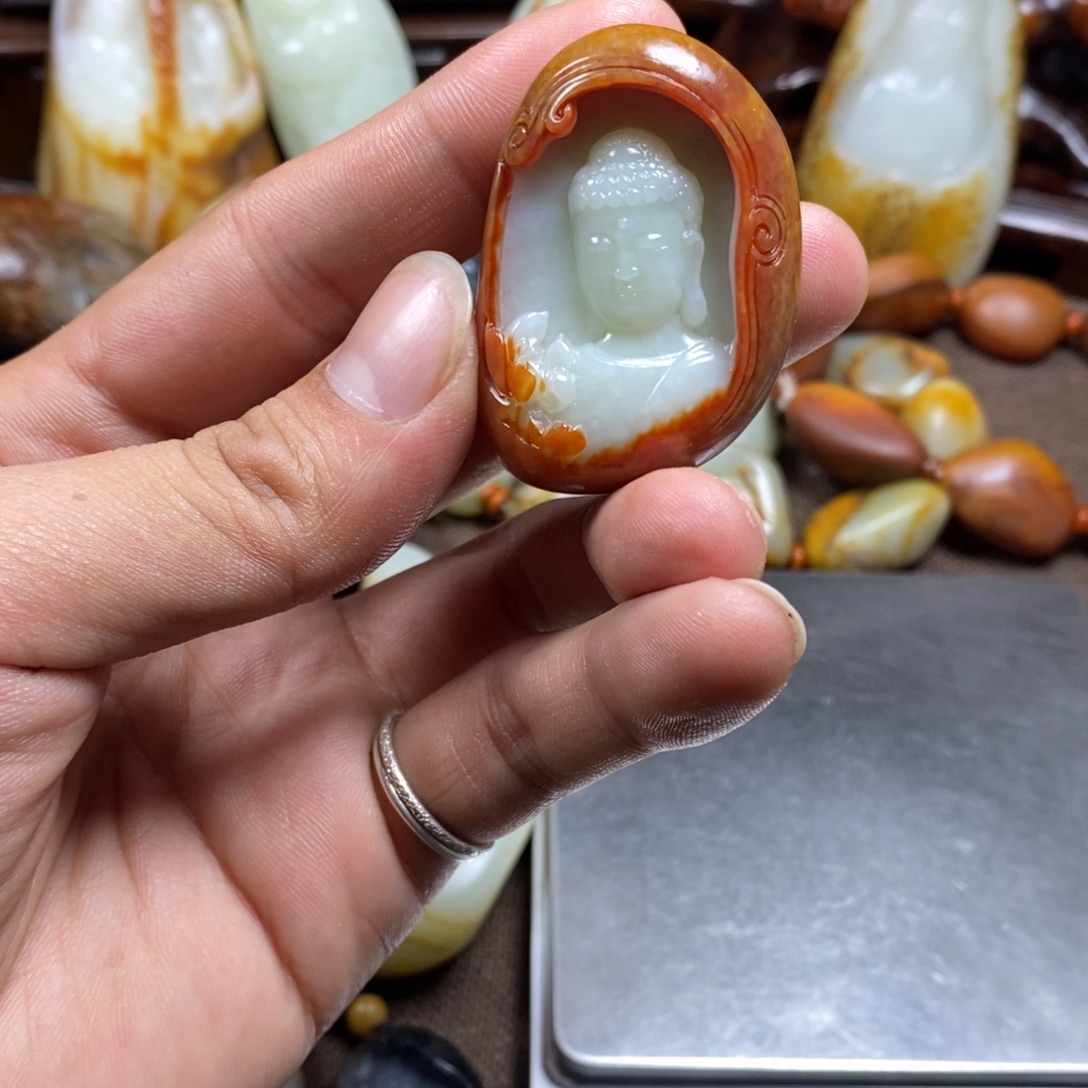 清***心和田玉未镶嵌把件