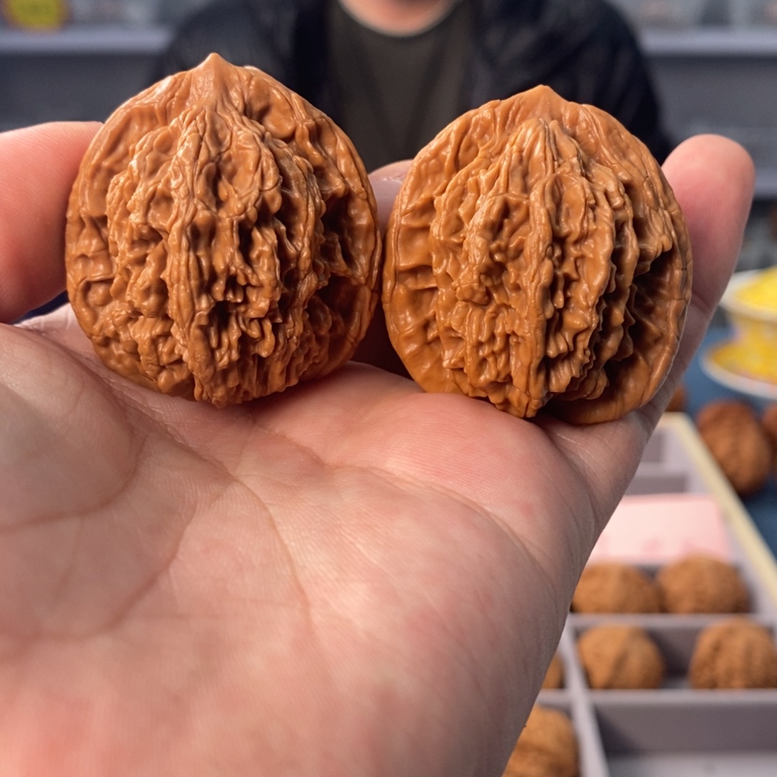 文玩核桃把件全品麦穗虎头41