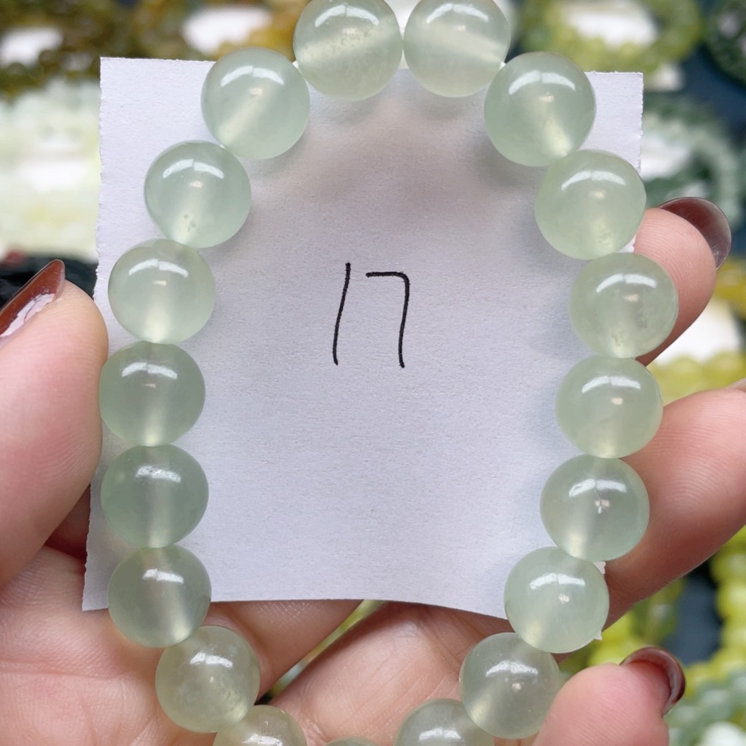 未镶嵌蛇纹石玉手链