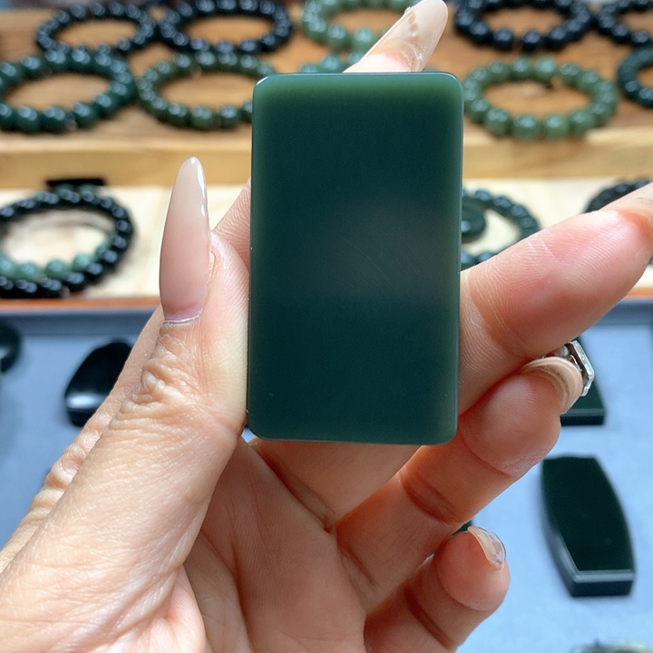 和田玉颈饰未镶嵌.****.