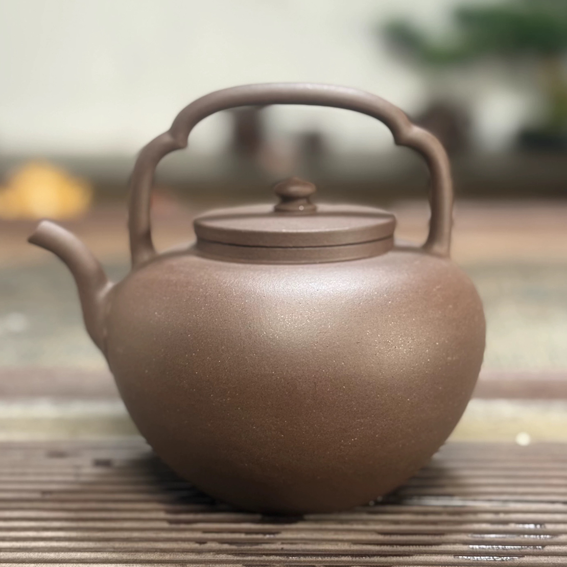 宜兴紫砂壶纯全手工茶壶原矿黄龙山紫泥大容量吴径提梁可烧水920C