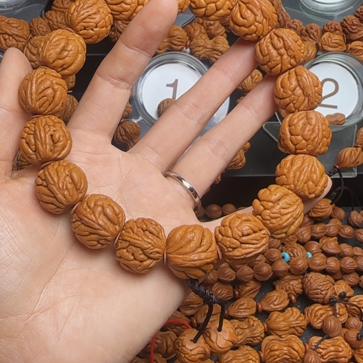 手串桃核龙纹桃核