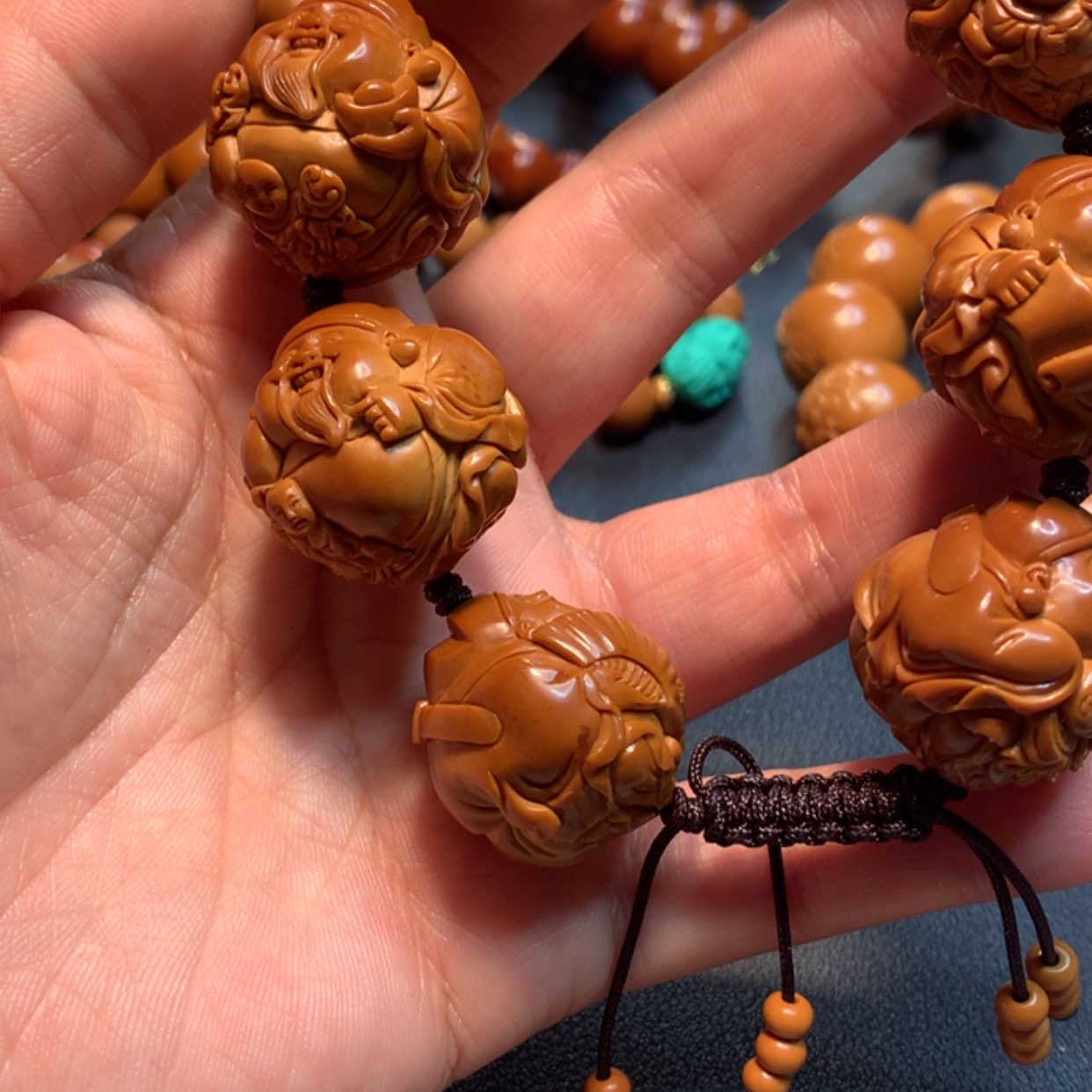 【闪购商品】橄榄核手串/手链超*橄榄雕