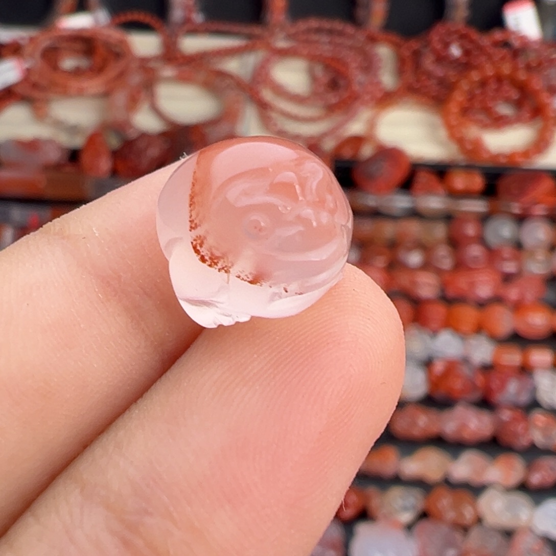 南红玛瑙未镶嵌颈饰金蟾