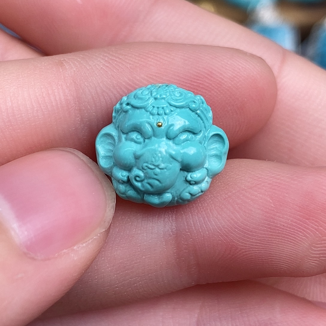 绿松石雕刻未镶嵌