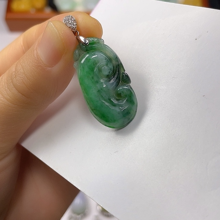 翡翠项链未镶嵌我***的如意